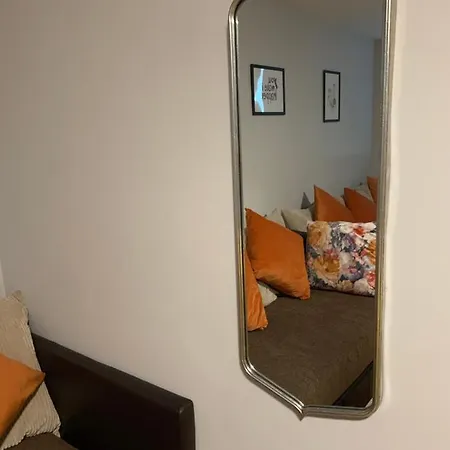 Lanigan'S Accommodation Hostel